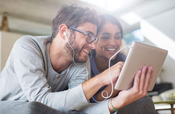 customers enjoying free wifi