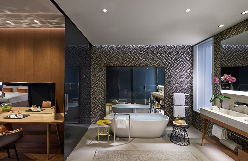 The Executive Suite Bathroom